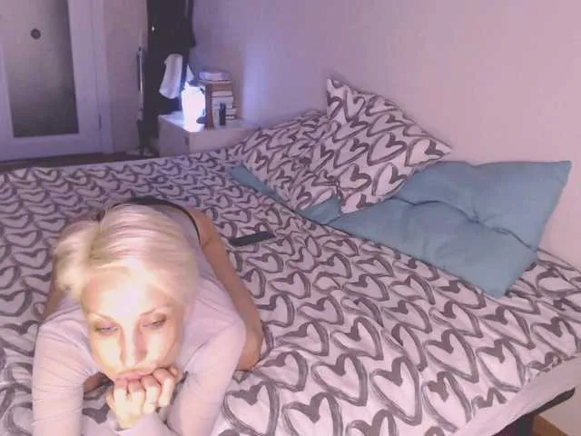 KISANA's Thumb Image