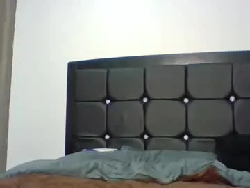 glossybae's Thumb Image