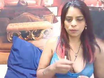 indiansexyass4u2luv broadcasting live