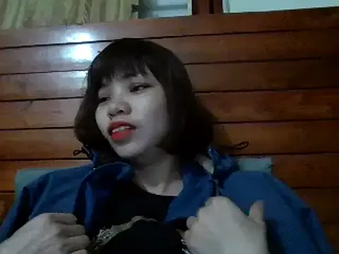 Angela-Eira's Thumb Image