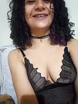 Camilla-23y's Thumb Image