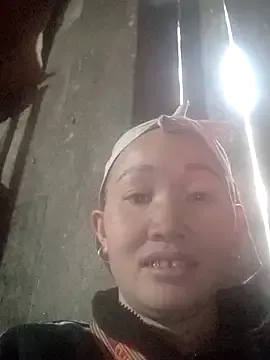 Dina20 broadcasting live