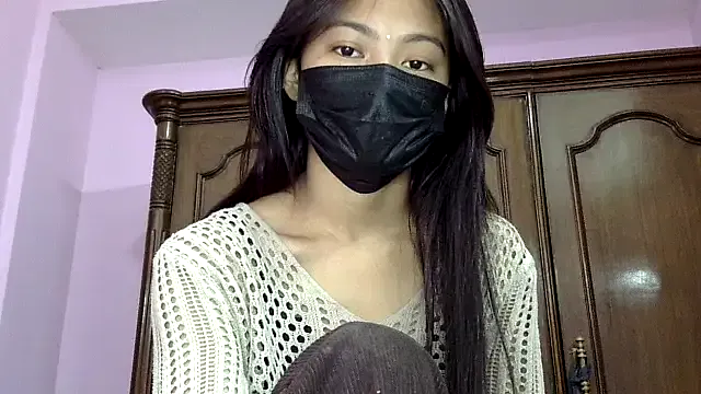 lusty_luxmi's Thumb Image
