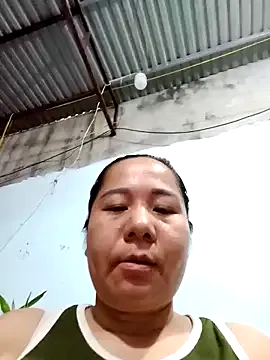 Queen-18200's Thumb Image